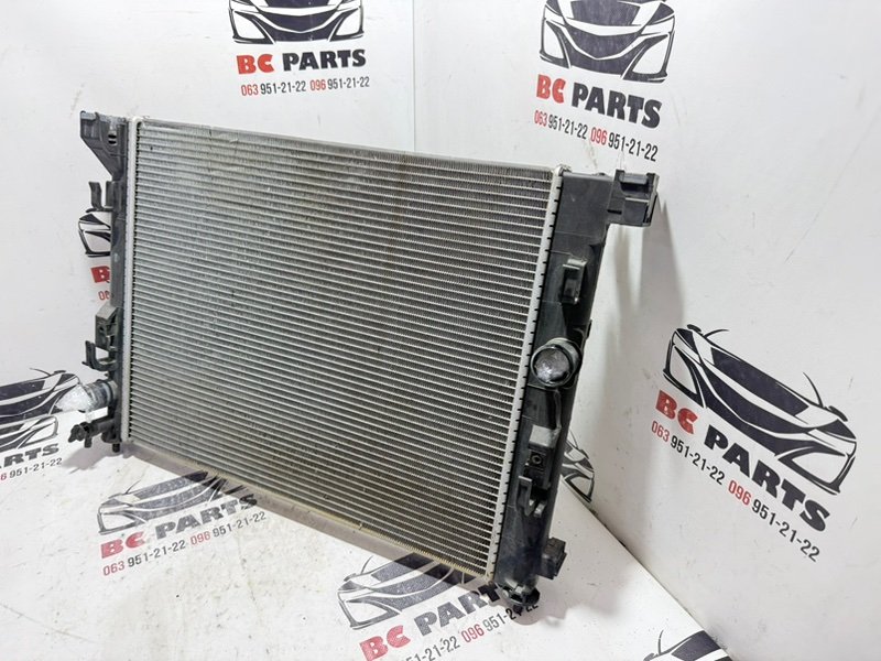 Радиатор охлаждения двигателя Nissan Kicks 1.6