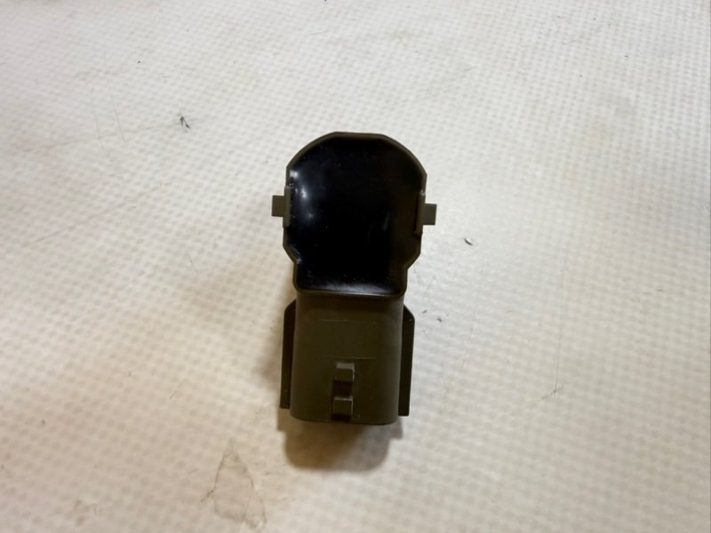 Датчик парковки задний Kicks 2021 1.6