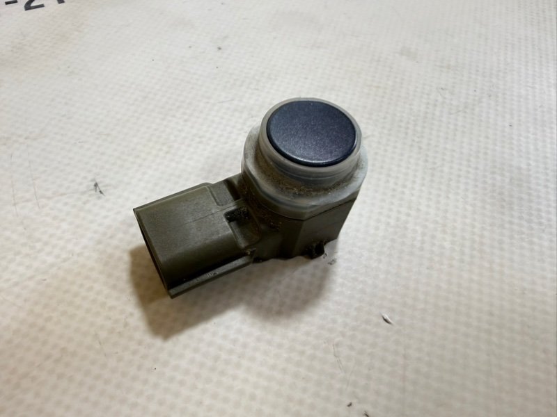 Датчик парковки задний Kicks 2021 1.6