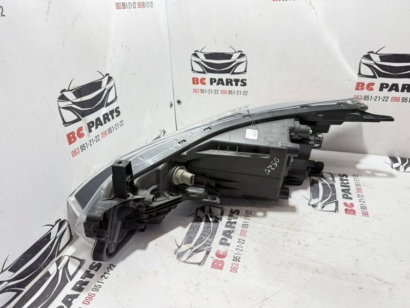 Фара галогеновая правая Kicks 2021 1.6 Фара галогеновая правая Kicks 2021 1.6