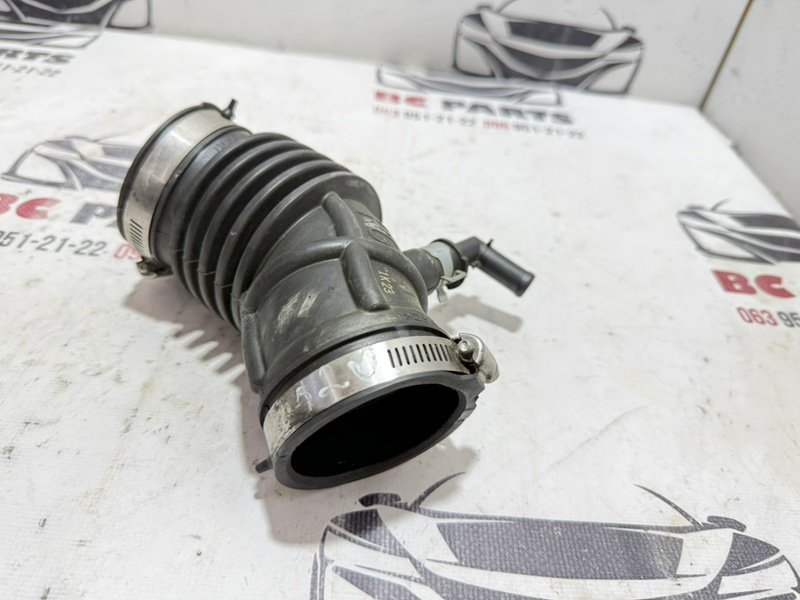 Патрубок воздушного фильтра Kicks 2021 1.6