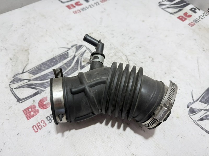 Патрубок воздушного фильтра Kicks 2021 1.6