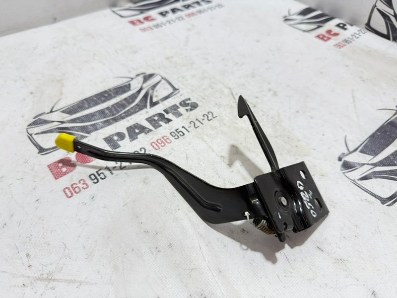 Тяга замка капота Kicks 2021 1.6