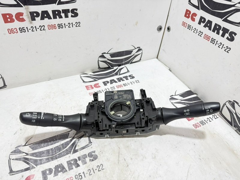 Подрулевые переключатели Kicks 2021 1.6