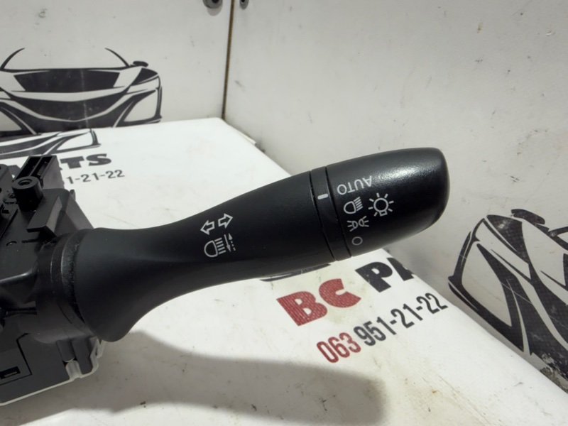 Подрулевые переключатели Kicks 2021 1.6