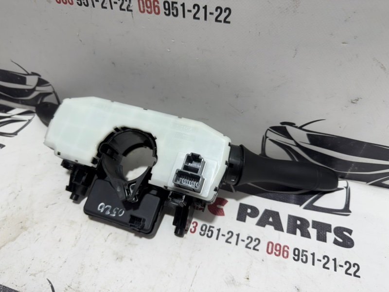 Подрулевые переключатели Kicks 2021 1.6