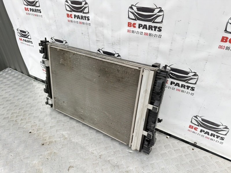 Кассета радиаторов Nissan Rogue T33 2.5 Кассета радиаторов Nissan Rogue T33 2.5