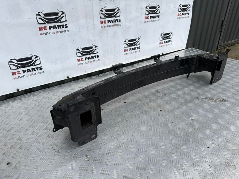 Усилитель бампера передний Rogue 2021 T33 2.5