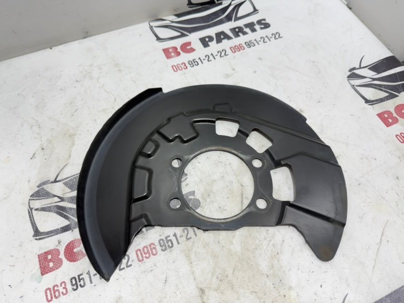 Защита тормозного диска передняя левая Nissan Rogue 2021 T33 2.5 411616RA0A Б/У