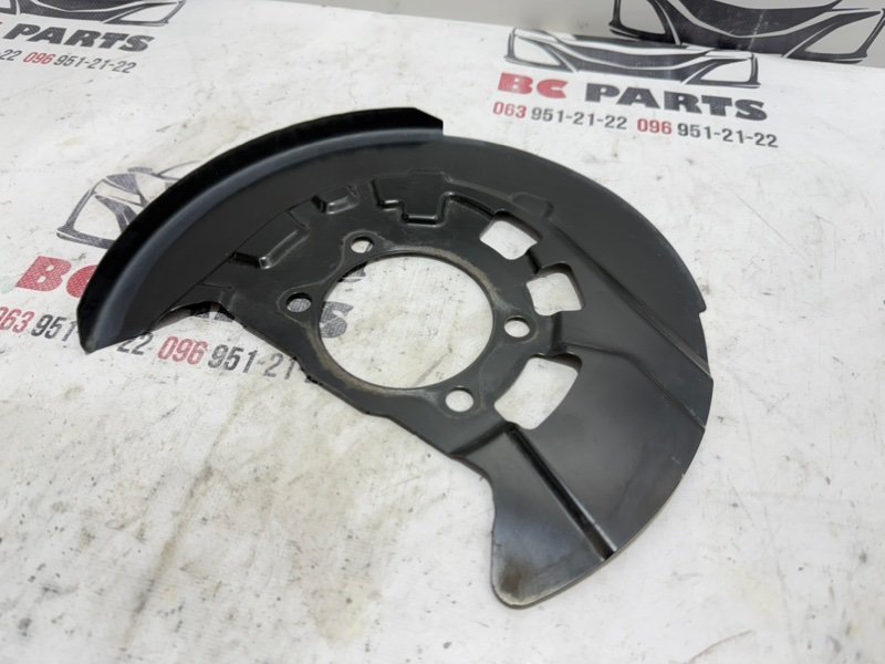 Защита тормозного диска передняя левая Rogue 2021 T33 2.5