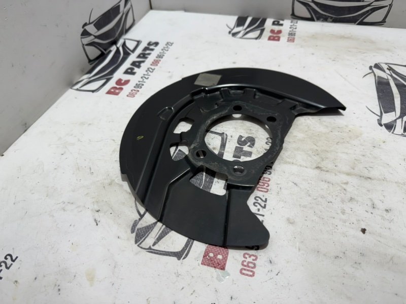 Защита тормозного диска передняя левая Rogue 2021 T33 2.5