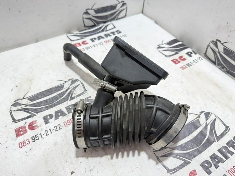 Патрубок воздушного фильтра Rogue 2021 T33 2.5