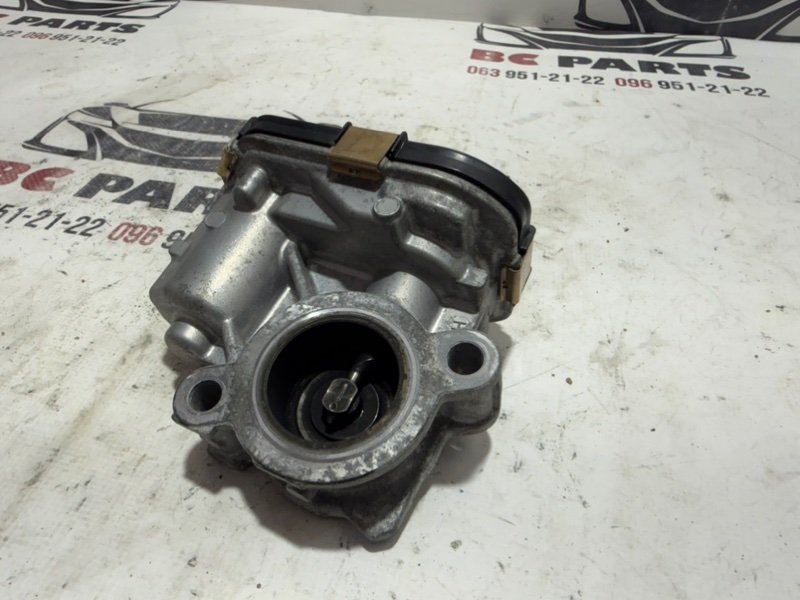 Клапан EGR Nissan Rogue T33 2.5 Клапан EGR Nissan Rogue T33 2.5