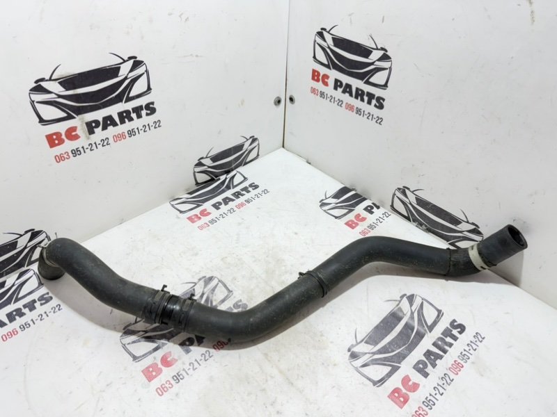 Патрубок радиатора Rogue 2021 T33 2.5