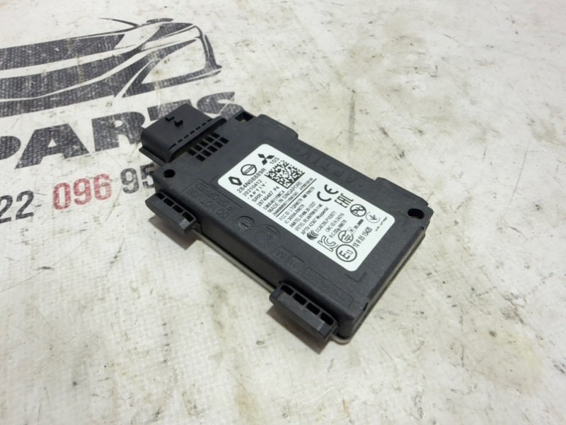 Запчасть датчик слепых зон задний Nissan Rogue 2021 T33 2.5 284n08889r Б/У Датчик слепых зон задний Nissan Rogue 2021 T33 2.5 284n08889r Б/У