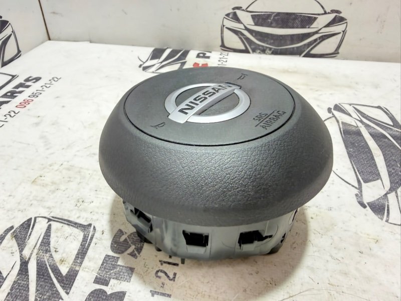 Подушка безопасности в руль Nissan Rogue T33 2.5