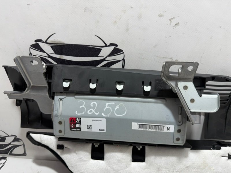 Подушка безопасности в колени правая Rogue 2021 T33 2.5 Подушка безопасности в колени правая Rogue 2021 T33 2.5