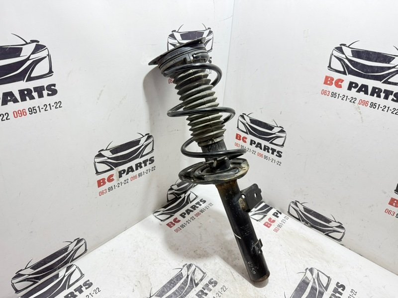 Стойка подвески передняя левая Nissan Rogue 2021 T33 2.5 543036RR0E Б/У