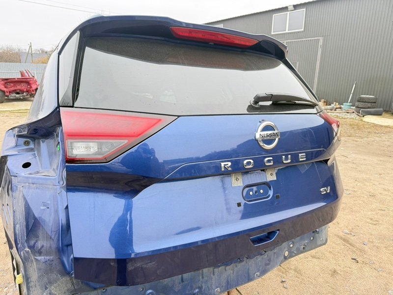 Крышка багажника Nissan Rogue T33 2.5