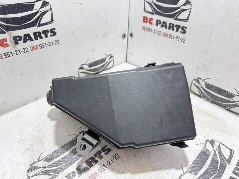 Корпус блока предохранителей Nissan Rogue 2021 T33 2.5 284B96RA0A Б/У