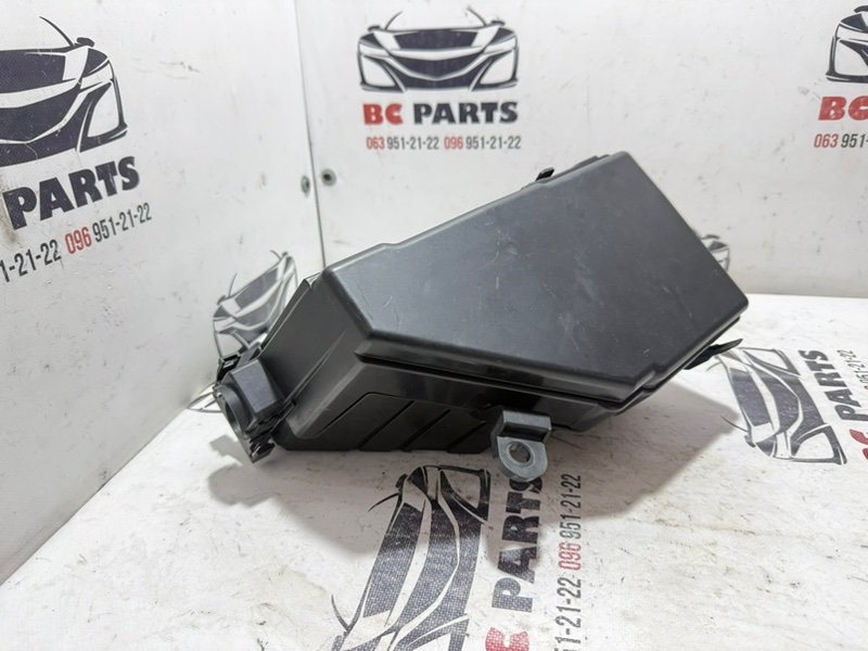 Корпус блока предохранителей Rogue 2021 T33 2.5