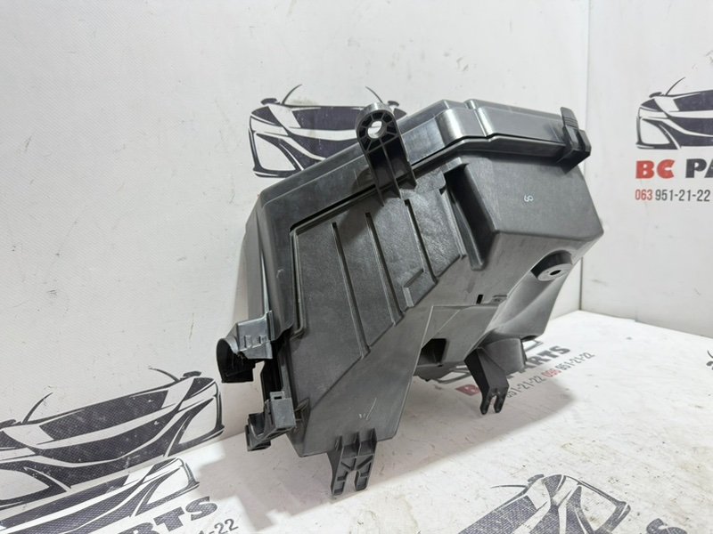 Корпус блока предохранителей Rogue 2021 T33 2.5