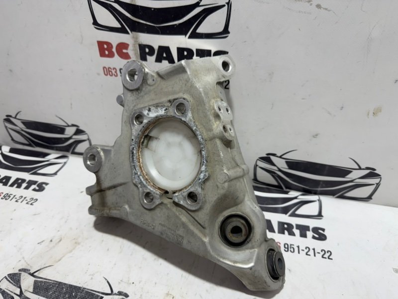 Цапфа задняя правая Rogue 2021 T33 2.5 Цапфа задняя правая Rogue 2021 T33 2.5