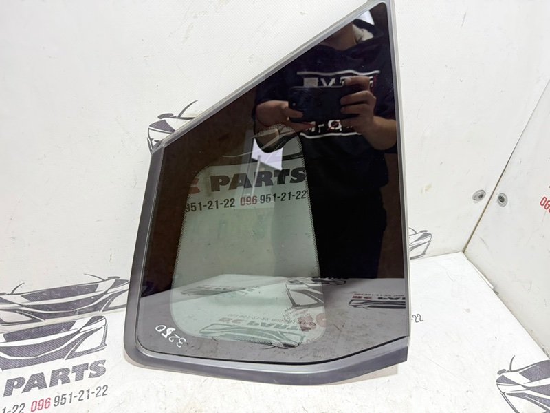 Форточка кузова задняя правая Nissan Rogue 2021 T33 2.5 833006RA0A Б/У