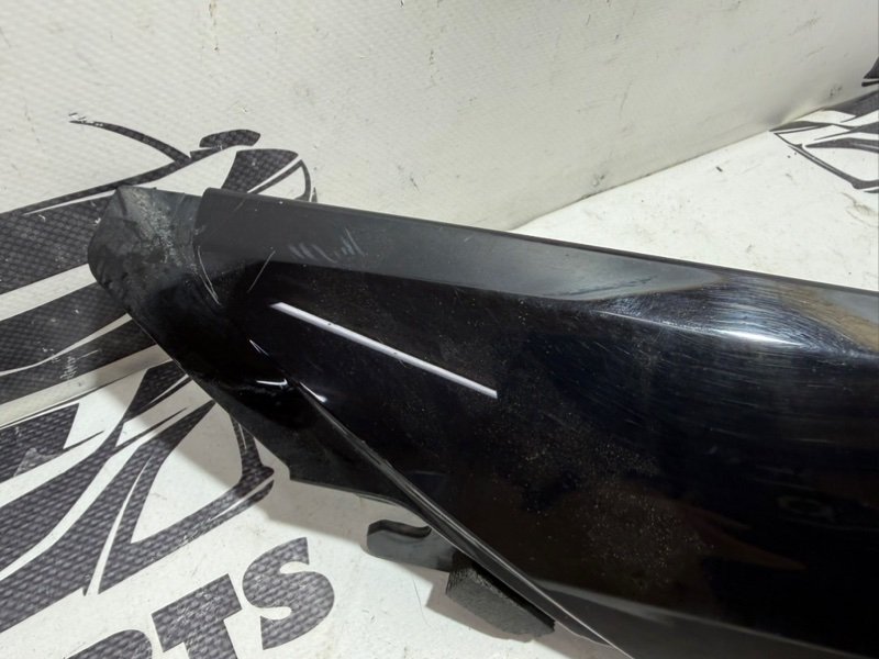 Накладка стойки лобового стекла левая Rogue 2021 T33 2.5 Накладка стойки лобового стекла левая Rogue 2021 T33 2.5