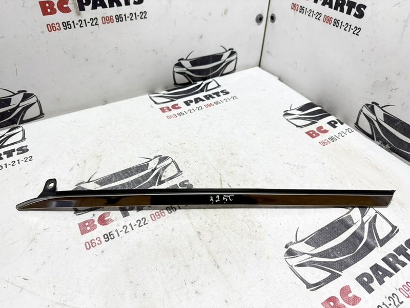 Молдинг крыла задний правый Nissan Rogue 2021 T33 2.5 768A46RA0A Б/У