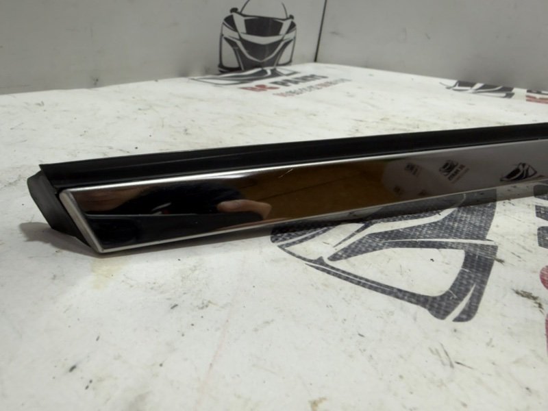 Молдинг крыла задний левый Rogue 2021 T33 2.5 Молдинг крыла задний левый Rogue 2021 T33 2.5