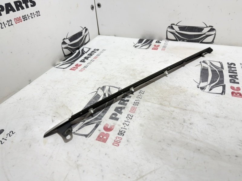 Молдинг крыла задний левый Rogue 2021 T33 2.5 Молдинг крыла задний левый Rogue 2021 T33 2.5