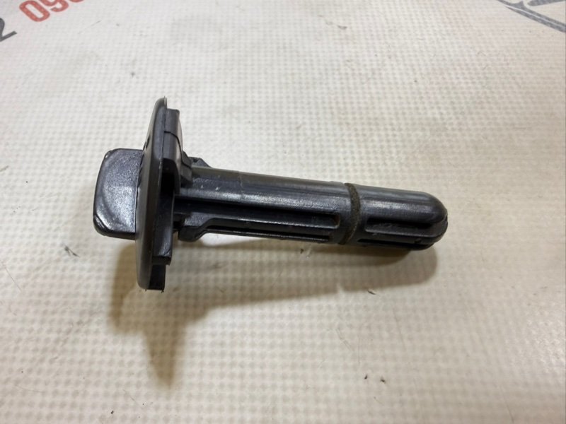 Крепление радиатора правое Nissan Kicks 2021 1.6 21445-00Q0C Б/У