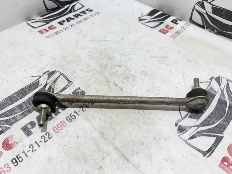 Запчасть стойка стабилизатора передняя Nissan Kicks 2021 1.6 54618-9MF0A Б/У Стойка стабилизатора передняя Nissan Kicks 2021 1.6 54618-9MF0A Б/У