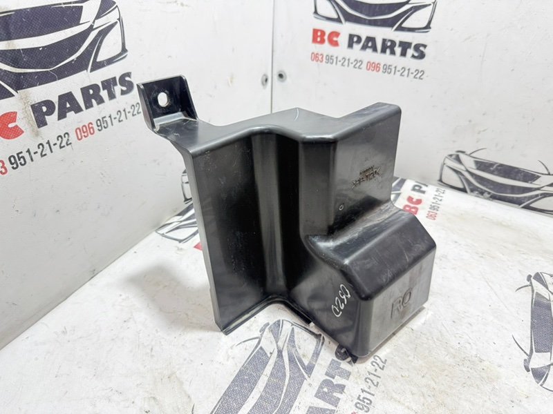 Дефлектор радиатора правый Nissan Kicks 2021 1.6 214945R00A Б/У