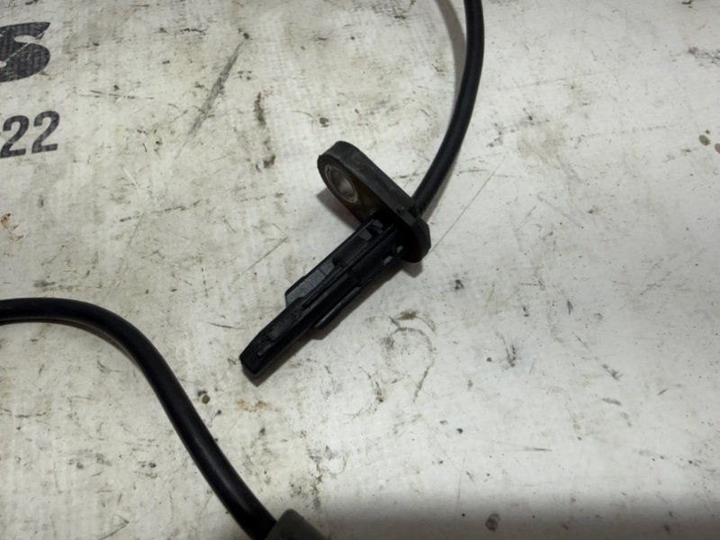 Датчик ABS передний Nissan Kicks 1.6