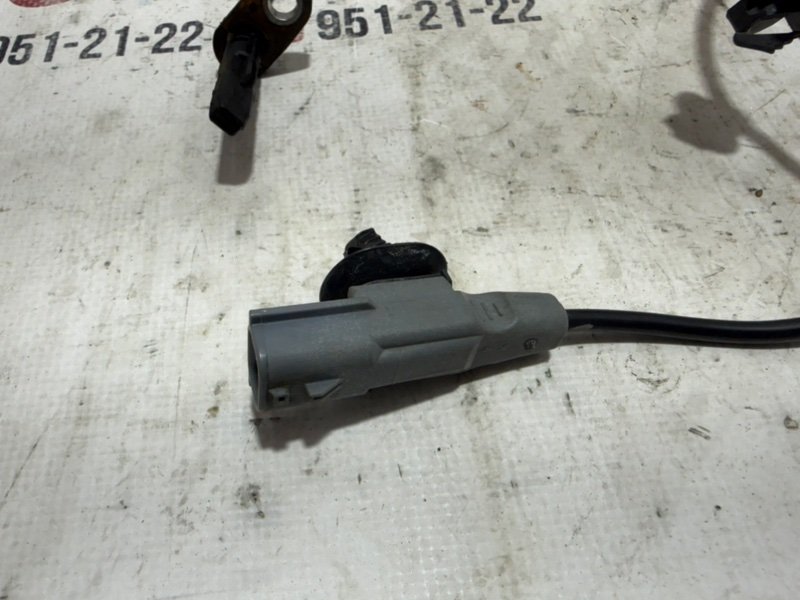 Датчик ABS передний Kicks 2021 1.6