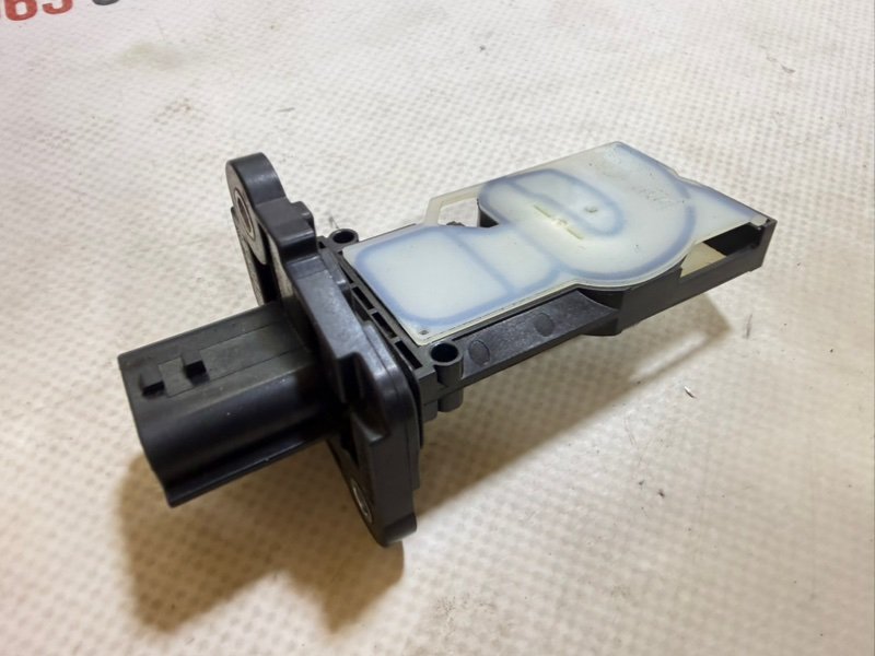 Датчик массового расхода воздуха Nissan Rogue T33 2.5