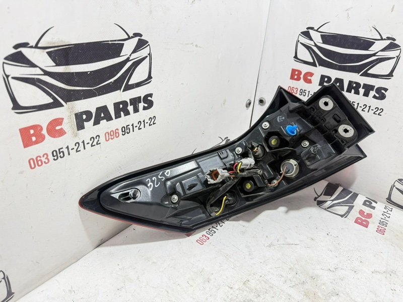 Фонарь наружный (в крыло) задний правый Rogue 2021 T33 2.5 Фонарь наружный (в крыло) задний правый Rogue 2021 T33 2.5