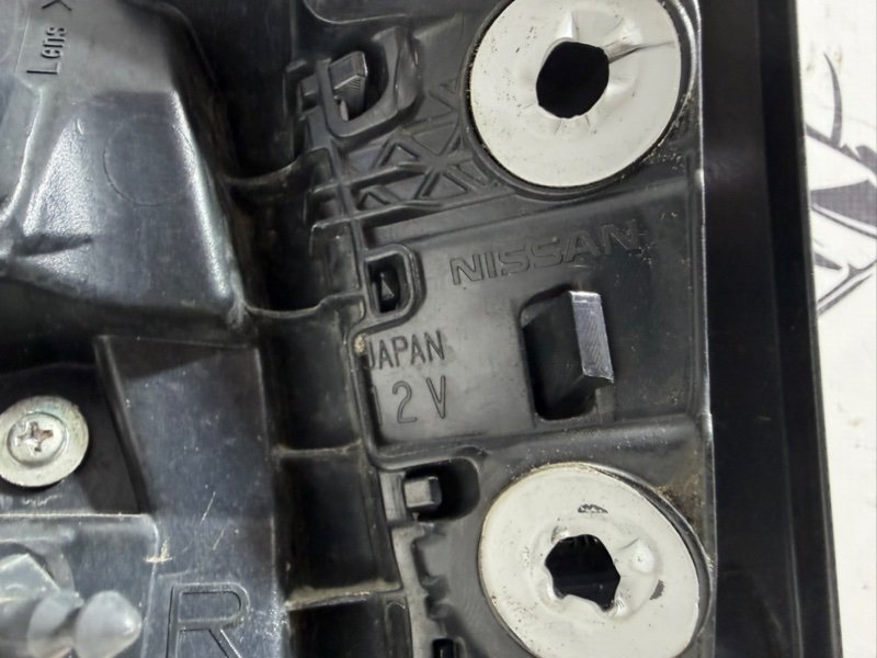 Фонарь наружный (в крыло) задний правый Rogue 2021 T33 2.5 Фонарь наружный (в крыло) задний правый Rogue 2021 T33 2.5