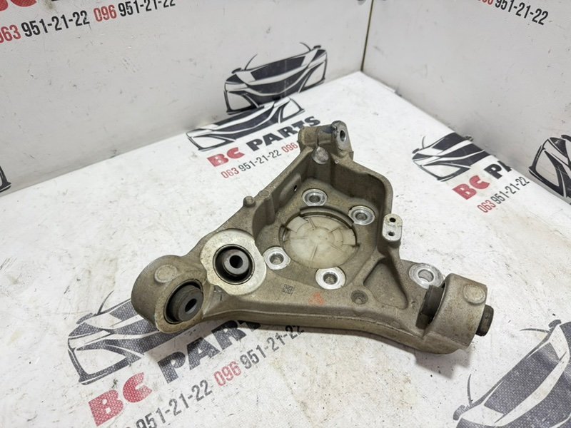 Запчасть цапфа задняя правая Nissan Rogue 2021 T33 2.5 430216RA1A Б/У Цапфа задняя правая Nissan Rogue 2021 T33 2.5 430216RA1A Б/У