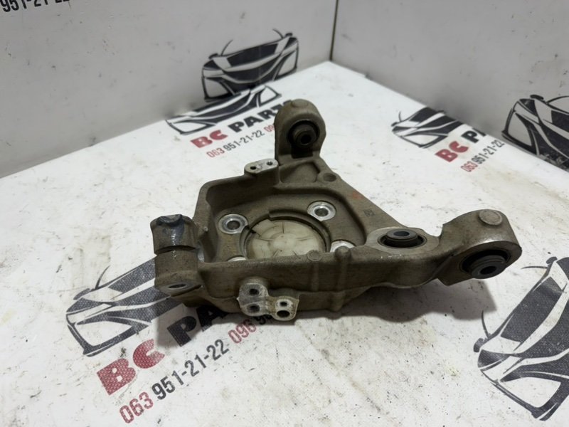 Цапфа задняя правая Rogue 2021 T33 2.5 Цапфа задняя правая Rogue 2021 T33 2.5