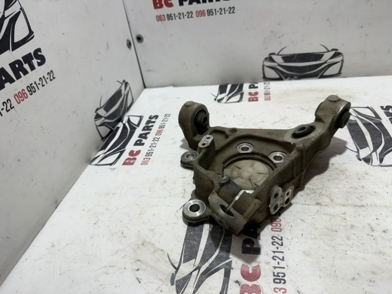 Цапфа задняя правая Rogue 2021 T33 2.5 Цапфа задняя правая Rogue 2021 T33 2.5