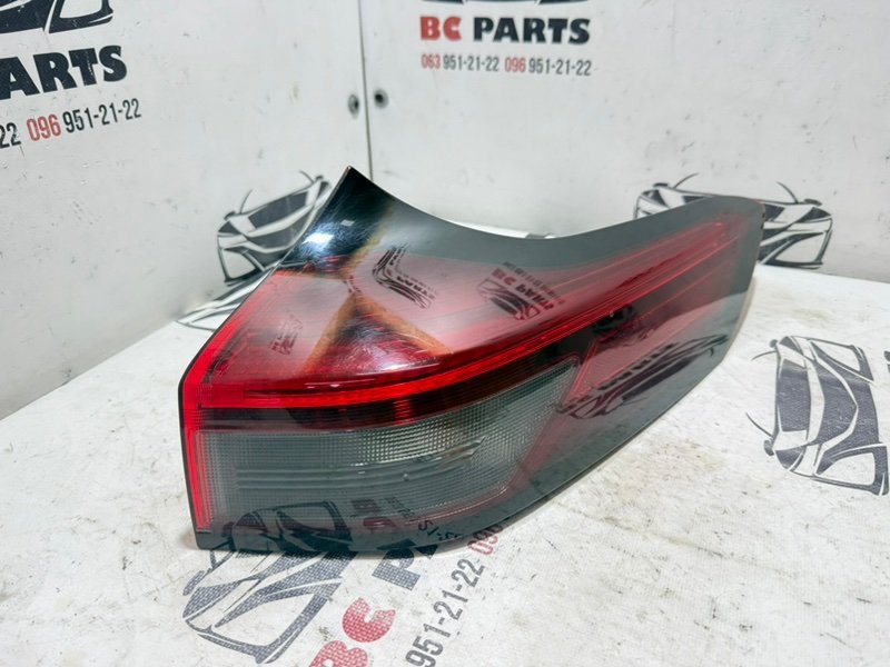 Фонарь наружный (в крыло) правый Nissan Rogue 2021 T33 2.5 26550-6RR0B Б/У