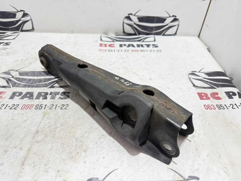 Рычаг подвески задний правый Rogue 2021 T33 2.5