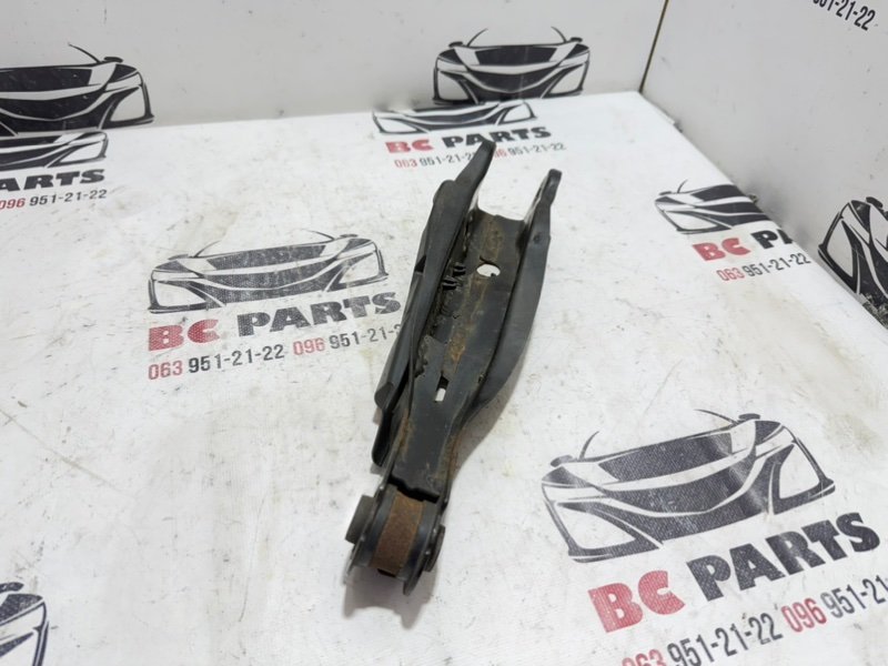 Рычаг подвески задний правый Rogue 2021 T33 2.5