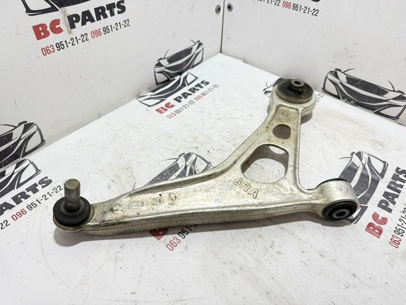 Рычаг подвески нижний передний правый Nissan Rogue T33 2.5