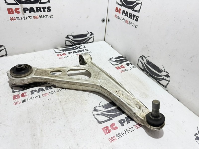 Рычаг подвески нижний передний правый Rogue 2021 T33 2.5