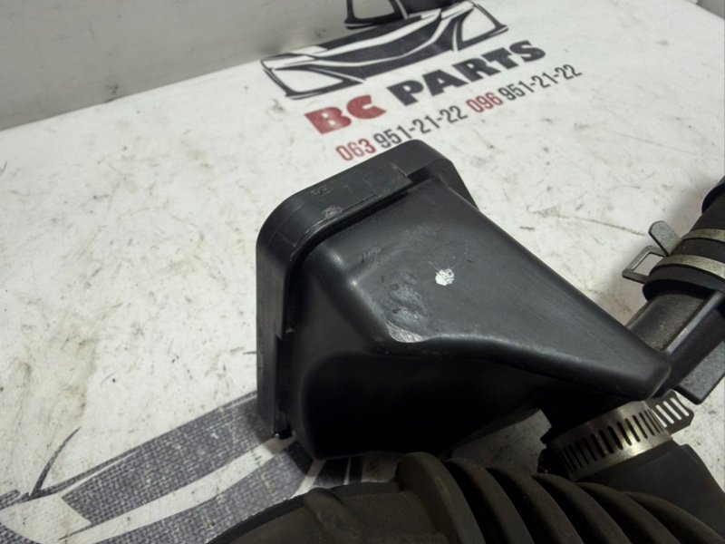 Патрубок воздушного фильтра Rogue 2021 T33 2.5