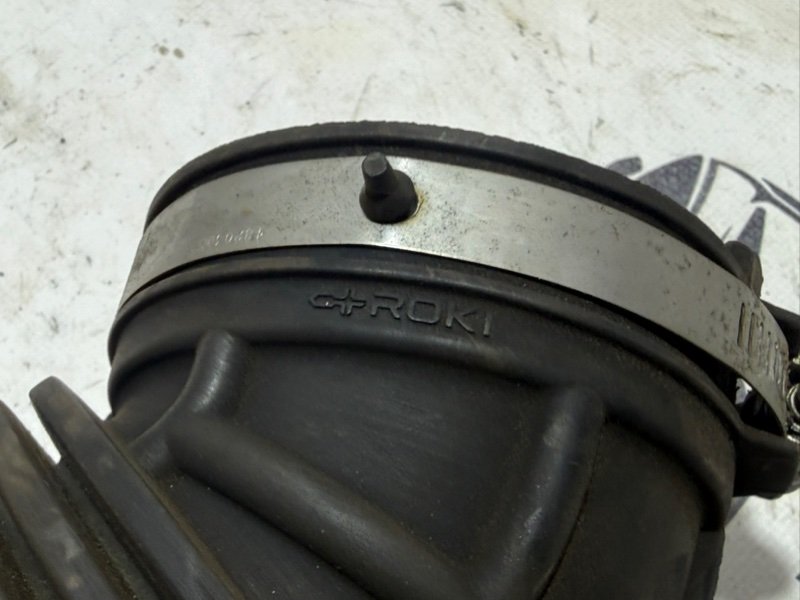 Патрубок воздушного фильтра Rogue 2021 T33 2.5